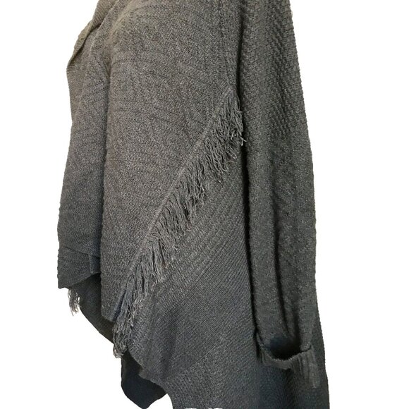 LUCKY BRAND Live in Love Long Sleeve Sweater Size XS Dark Gray Fringe Waterfall - Picture 4 of 8
